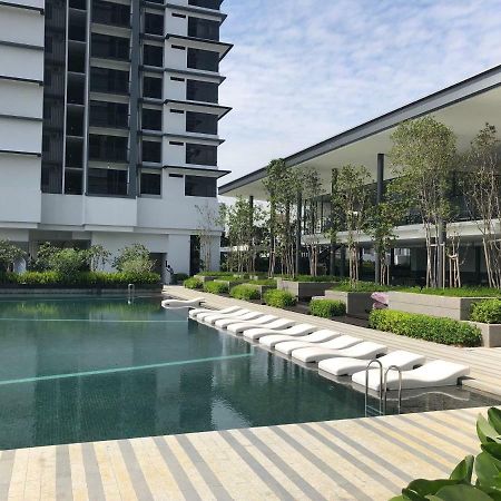 Serini Melawati Apartment Kuala Lumpur Exterior photo