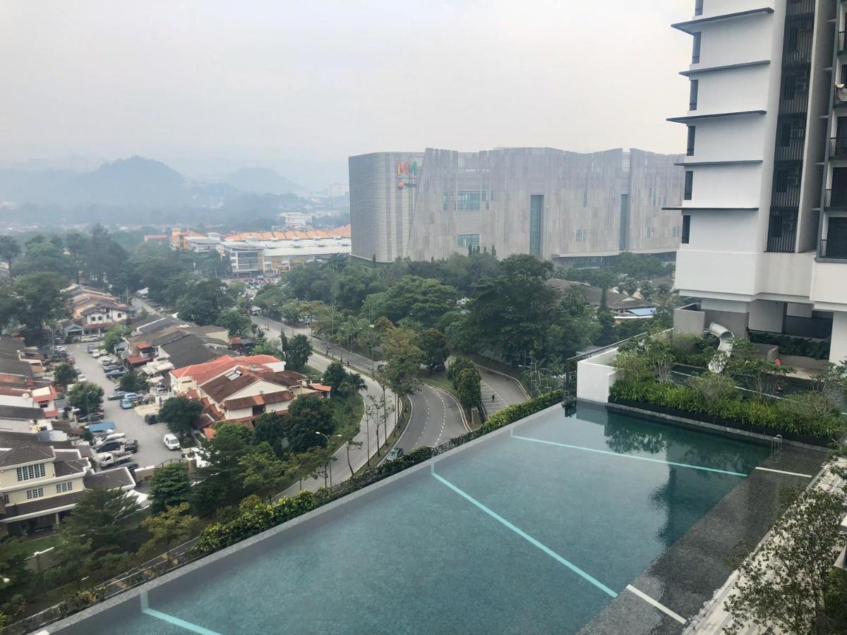 Serini Melawati Apartment Kuala Lumpur Exterior photo